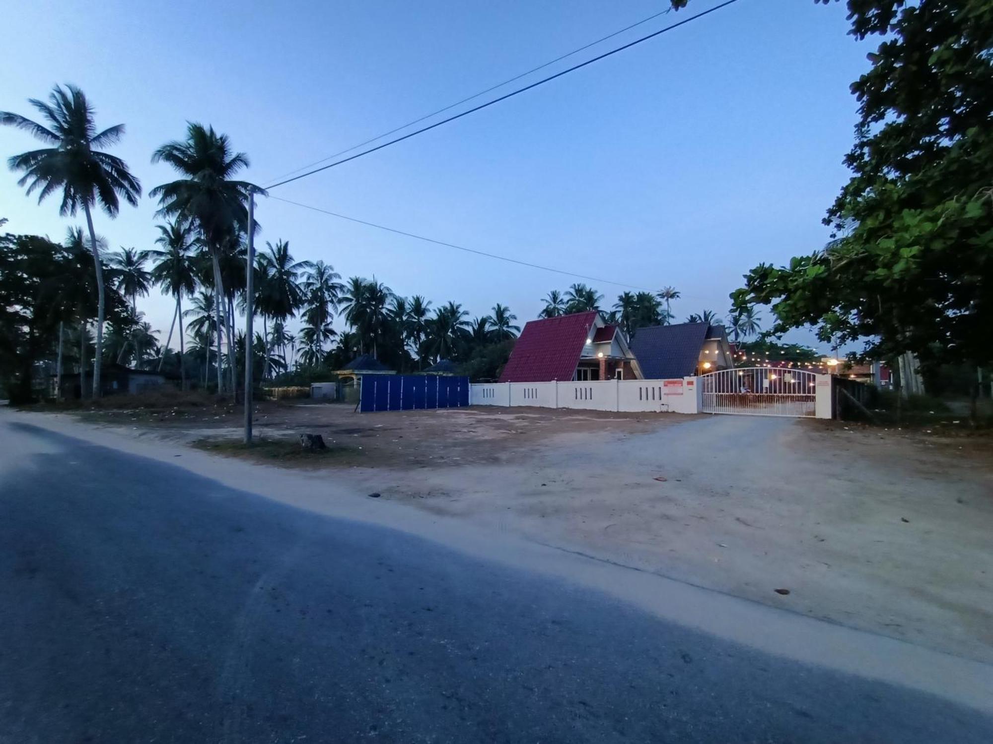 Zainab Cottage Pasir Puteh Exteriör bild