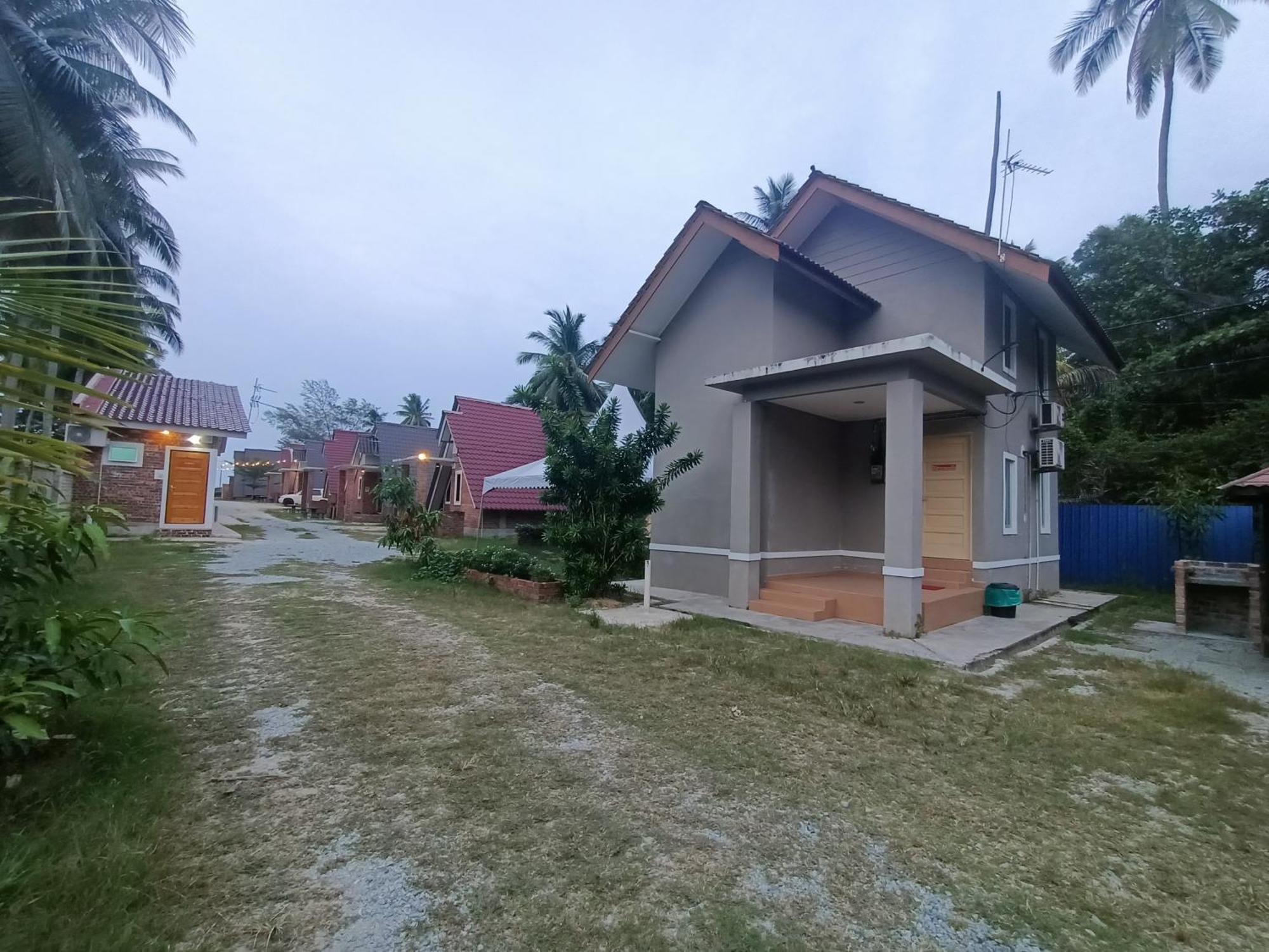 Zainab Cottage Pasir Puteh Exteriör bild